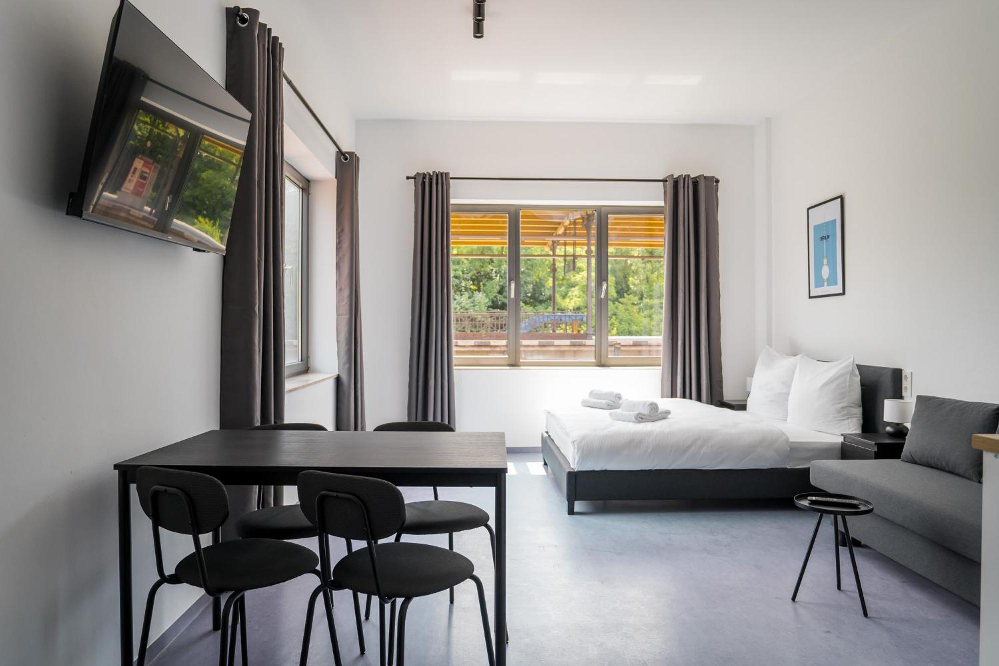 Apartmenthaus Berlin Neukoelln — Zdjęcia 2